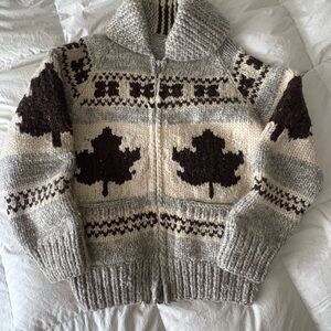 Vintage 60s-70s TUAK Cowichan Maple Leaf Wool Sweater , Made in Canada